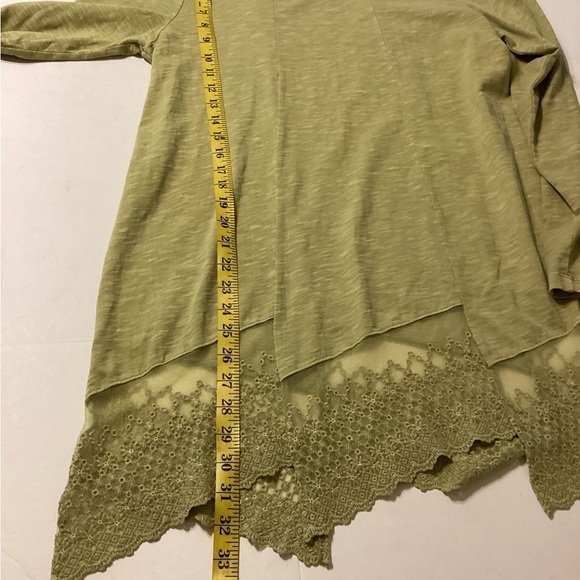 Soft Surroundings Asymmetrical Long Sleeve Lace Size Medium - Picture 8 of 13